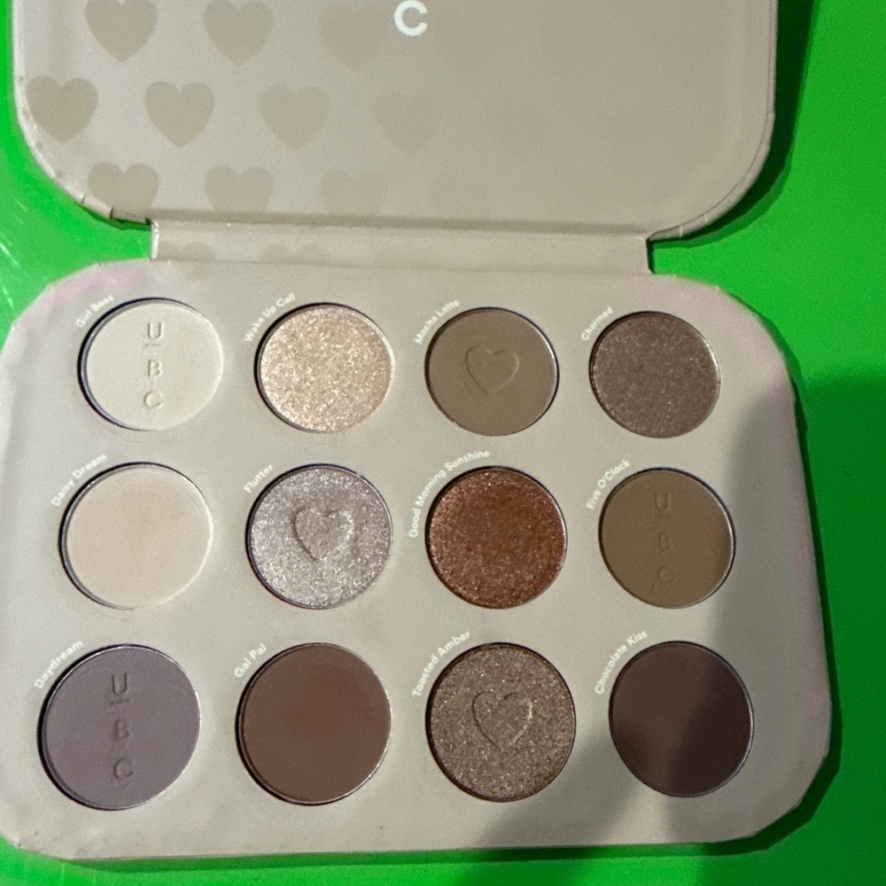 Ulta beauty Everday Faves and a mini cream peachy blush